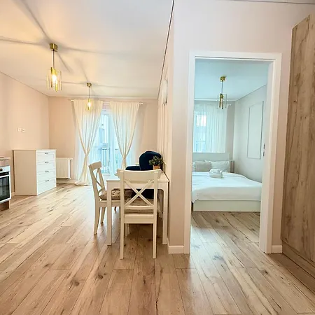 Apartamento Legnicka By Bookinghost *