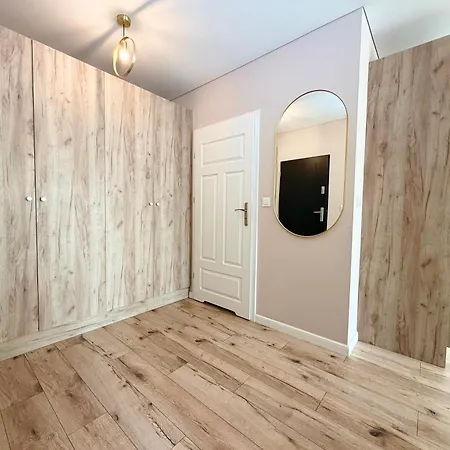 Legnicka By Bookinghost Appartamento