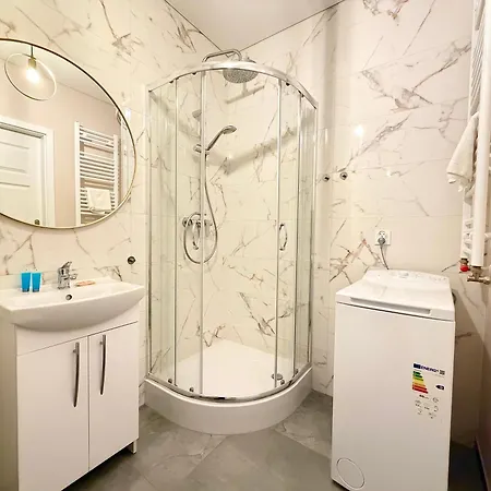 Legnicka By Bookinghost * Breslavia