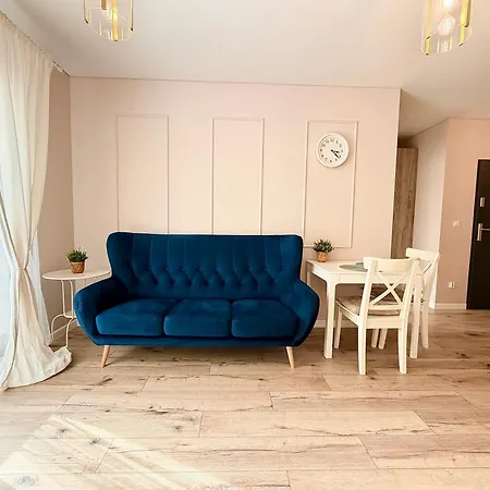 Διαμέρισμα Legnicka By Bookinghost *