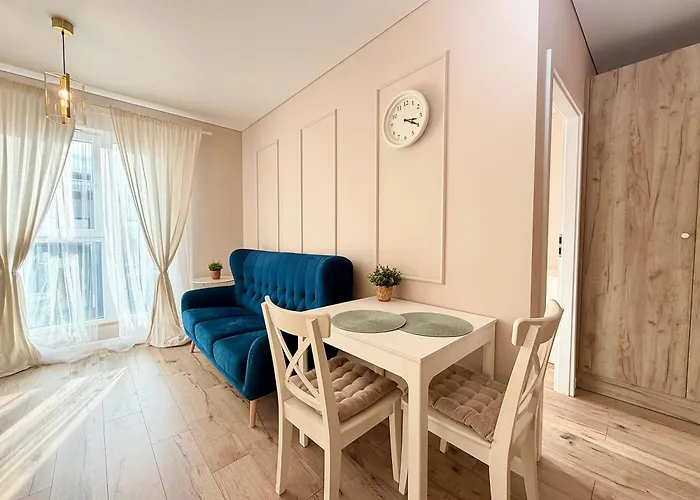 Legnicka By Bookinghost Appartement *